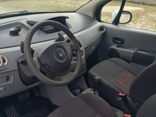 RENAULT Modus usata, con Boardcomputer
