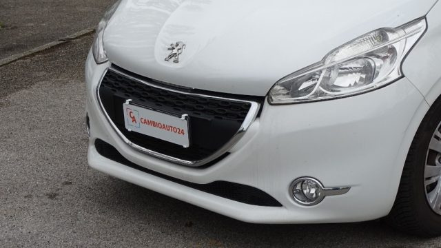 PEUGEOT 208 usata, con Airbag testa