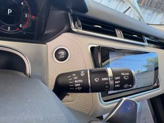 LAND ROVER Range Rover Velar usata, con Schermo multifunzione interamente digitale