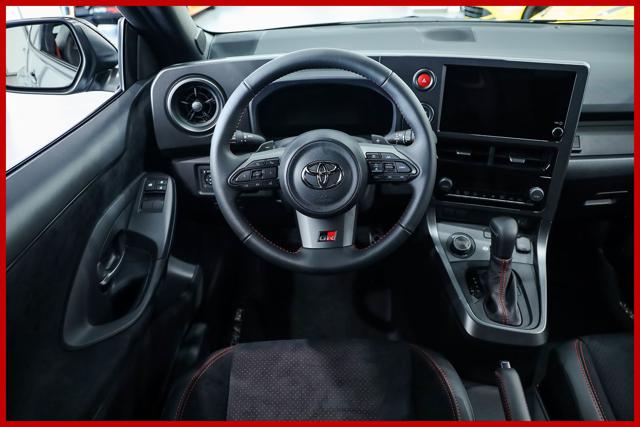 TOYOTA Yaris usata, con Servosterzo