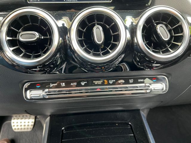 MERCEDES-BENZ GLA 200 usata 22