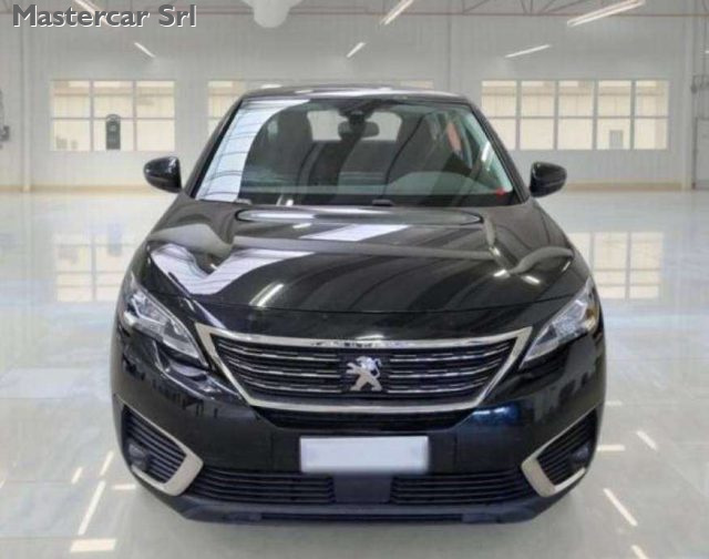 PEUGEOT 5008 usata, con Autoradio