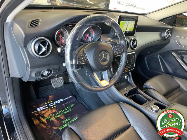 MERCEDES-BENZ GLA 200 usata, con Chiusura centralizzata