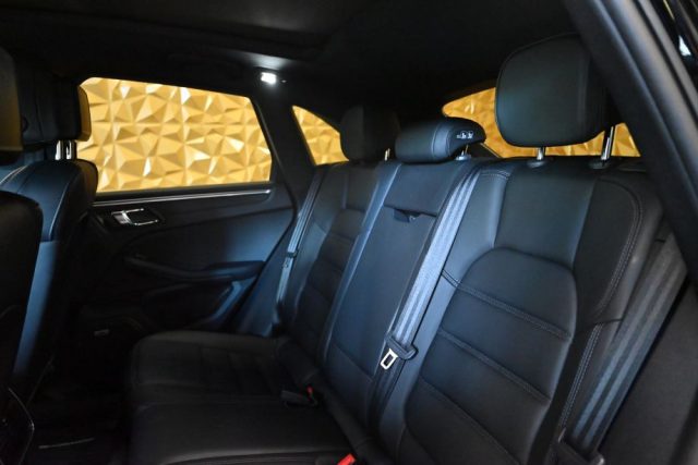 PORSCHE Macan usata 32