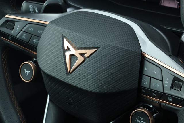 CUPRA Formentor usata, con Sensori di parcheggio anteriori