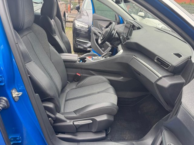 PEUGEOT 3008 usata, con USB