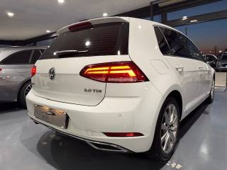 VOLKSWAGEN Golf usata, con Autoradio