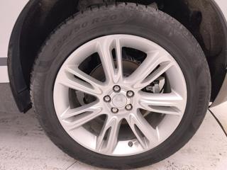 LAND ROVER Range Rover Velar usata, con Sedile posteriore sdoppiato