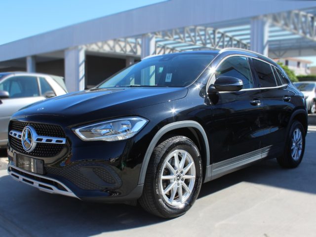MERCEDES-BENZ GLA 200 usata, con Airbag laterali