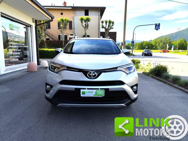 TOYOTA RAV 4 MY23 usata, con Airbag