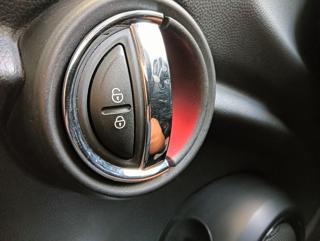 MINI One D usata, con Autoradio digitale