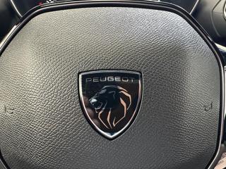 PEUGEOT 2008 usata, con Park Distance Control