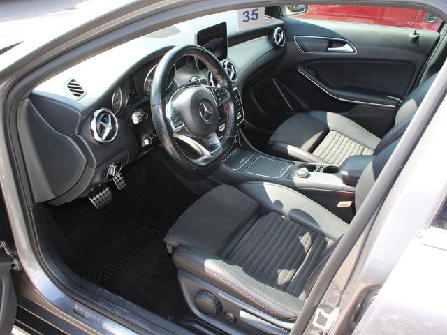 MERCEDES-BENZ GLA 200 usata, con Cerchi in lega