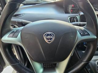 LANCIA Ypsilon usata, con Volante in pelle