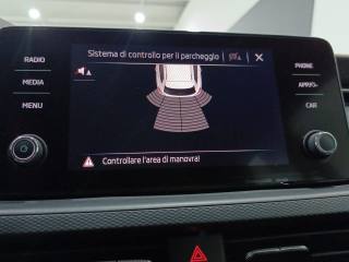 SKODA Kamiq usata, con Bracciolo