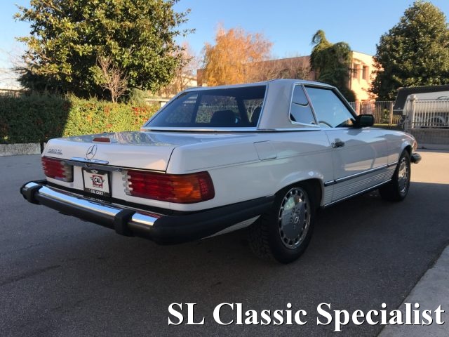 MERCEDES-BENZ SL 560 usata 4