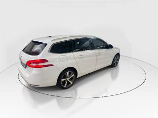 PEUGEOT 308 usata, con Airbag