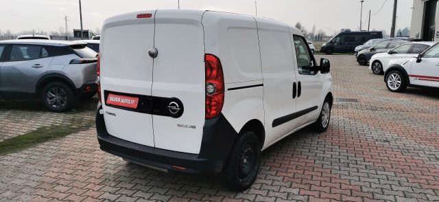 OPEL Combo usata, con Chiusura centralizzata