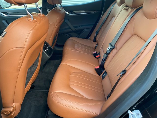 MASERATI Ghibli usata, con Sensori di parcheggio posteriori