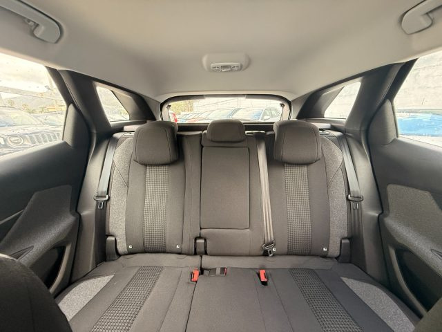 PEUGEOT 3008 usata, con Climatizzatore