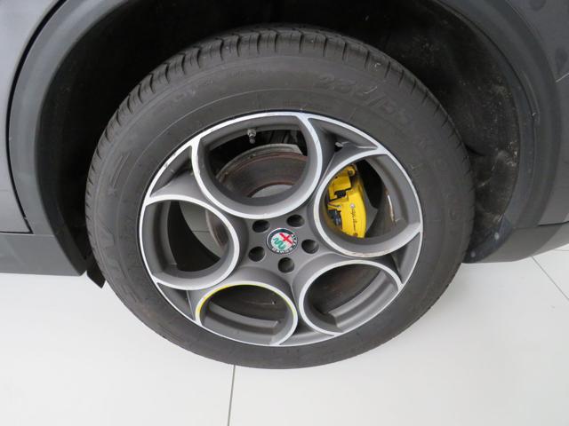 ALFA ROMEO Stelvio usata, con Fari Xenon