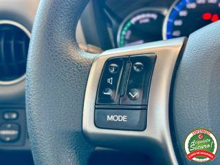 TOYOTA Yaris usata, con USB