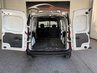 RENAULT Kangoo usata 17