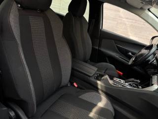 PEUGEOT 5008 usata, con Climatizzatore