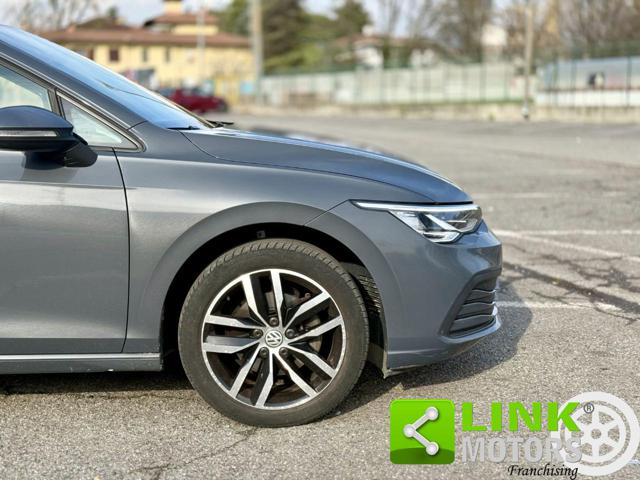 VOLKSWAGEN Golf usata, con Touch screen