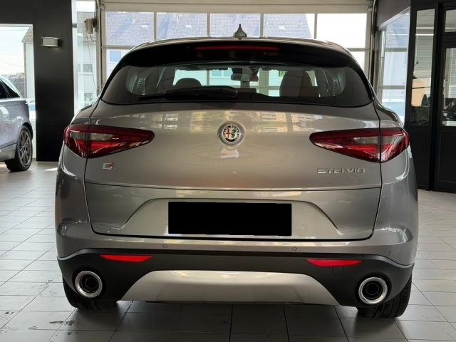 ALFA ROMEO Stelvio usata, con Boardcomputer