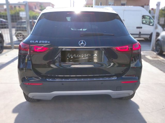 MERCEDES-BENZ GLA 250 usata, con Boardcomputer