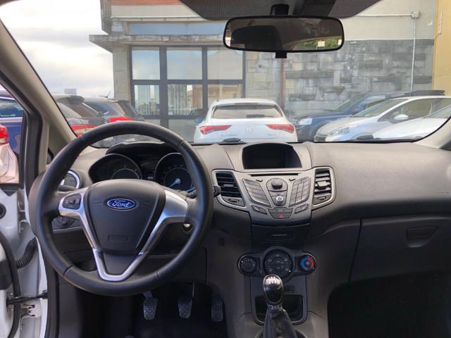 FORD Fiesta usata, con ESP