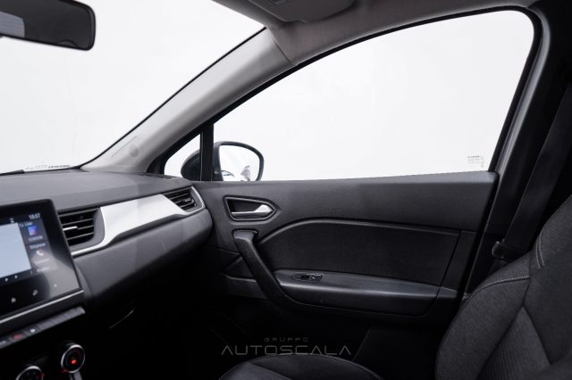 RENAULT Captur usata, con Sistema di navigazione
