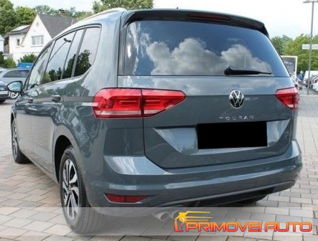 VOLKSWAGEN Touran usata 17