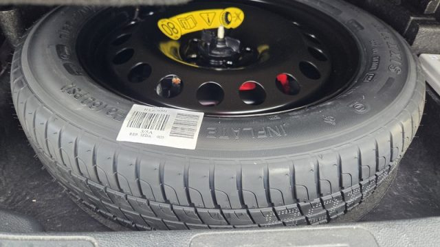 FORD Kuga usata, con Fari Xenon