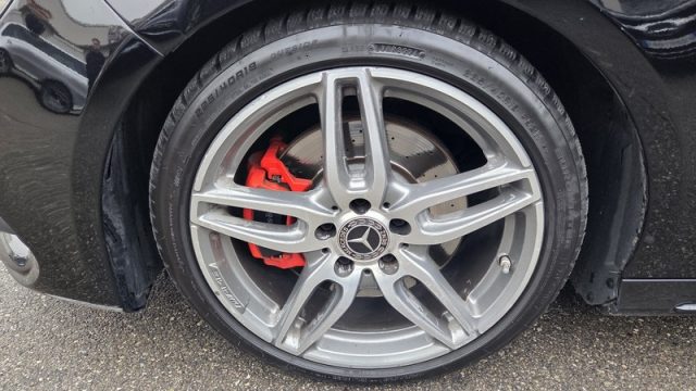 MERCEDES-BENZ CLA 220 usata, con Controllo automatico clima