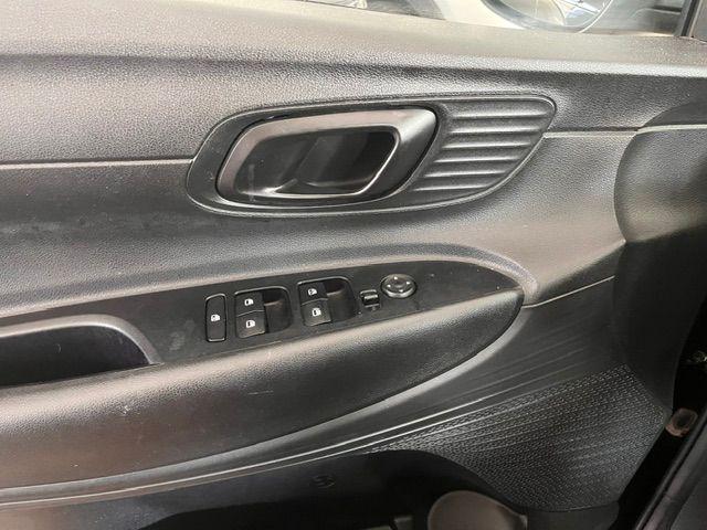 HYUNDAI i20 usata, con Climatizzatore