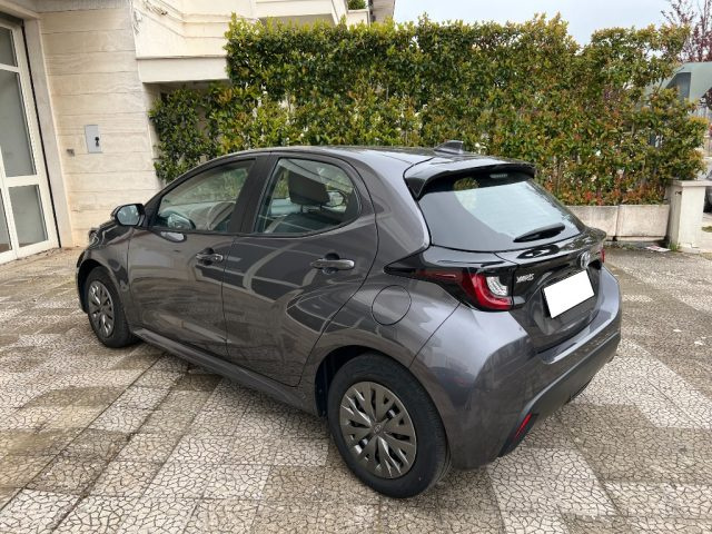 TOYOTA Yaris usata 5