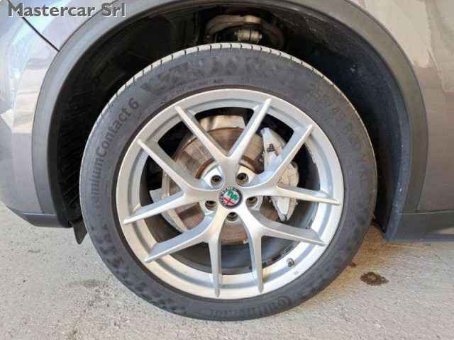 ALFA ROMEO Stelvio usata, con Alzacristalli elettrici