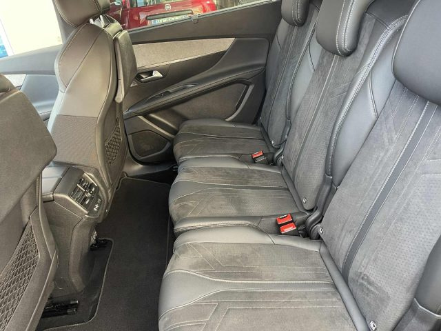 PEUGEOT 5008 usata, con Climatizzatore