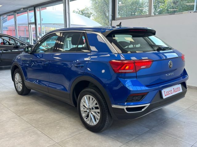 VOLKSWAGEN T-Roc usata, con Autoradio