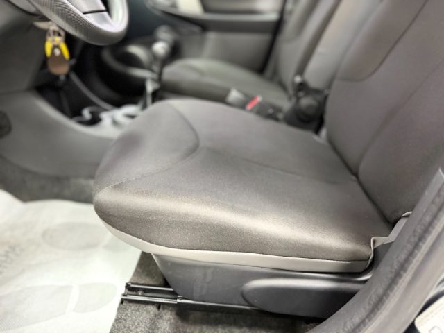 TOYOTA Aygo usata, con Vivavoce