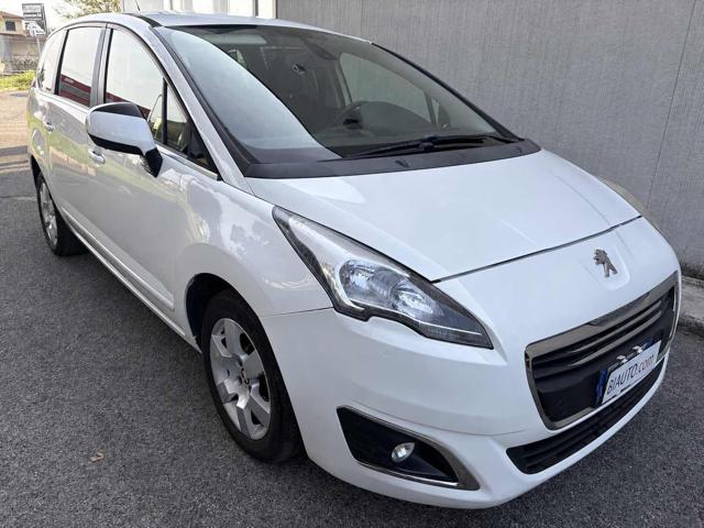 PEUGEOT 5008 usata, con Airbag laterali