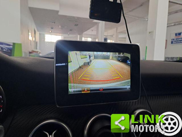 MERCEDES-BENZ A 200 usata, con Sedile posteriore sdoppiato