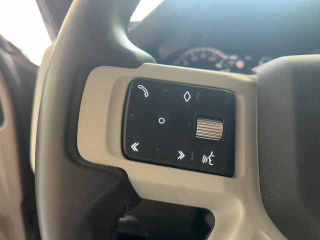 LAND ROVER Defender usata, con Cruise Control