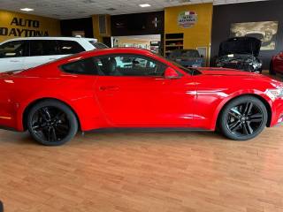 FORD Mustang usata, con Autoradio