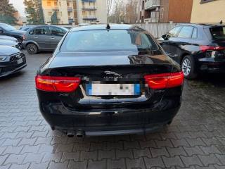 JAGUAR XE usata, con Alzacristalli elettrici