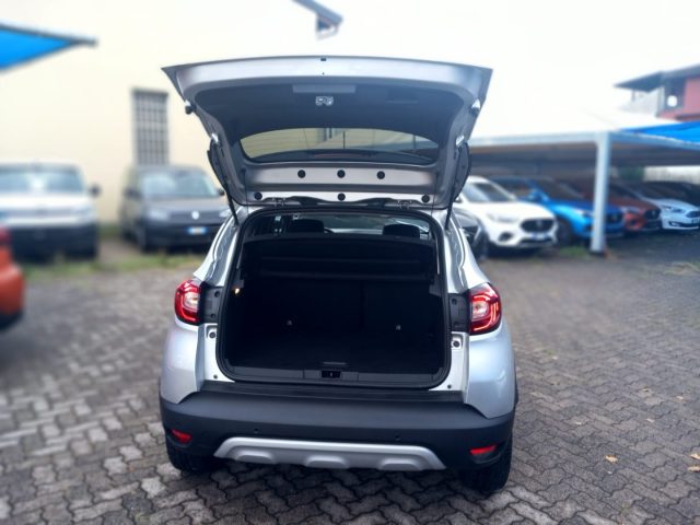 RENAULT Captur usata, con Sedile posteriore sdoppiato