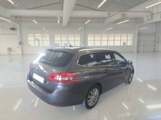 PEUGEOT 308 usata, con Airbag
