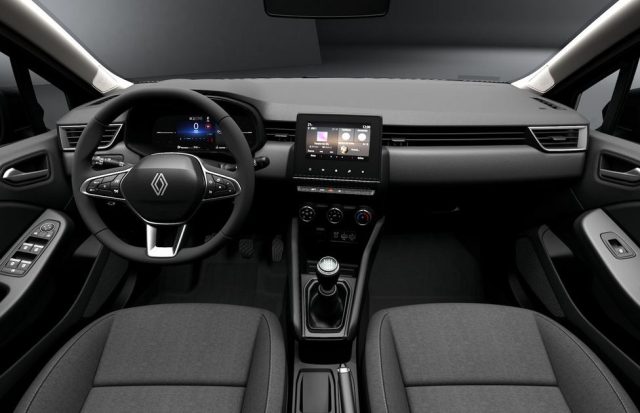 RENAULT Clio usata, con Autoradio